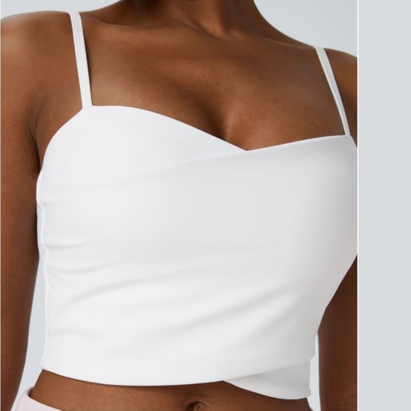 Halara Spaghetti Strap Crossover Plain Cropped Tank Top NWOT - Picture 4 of 4